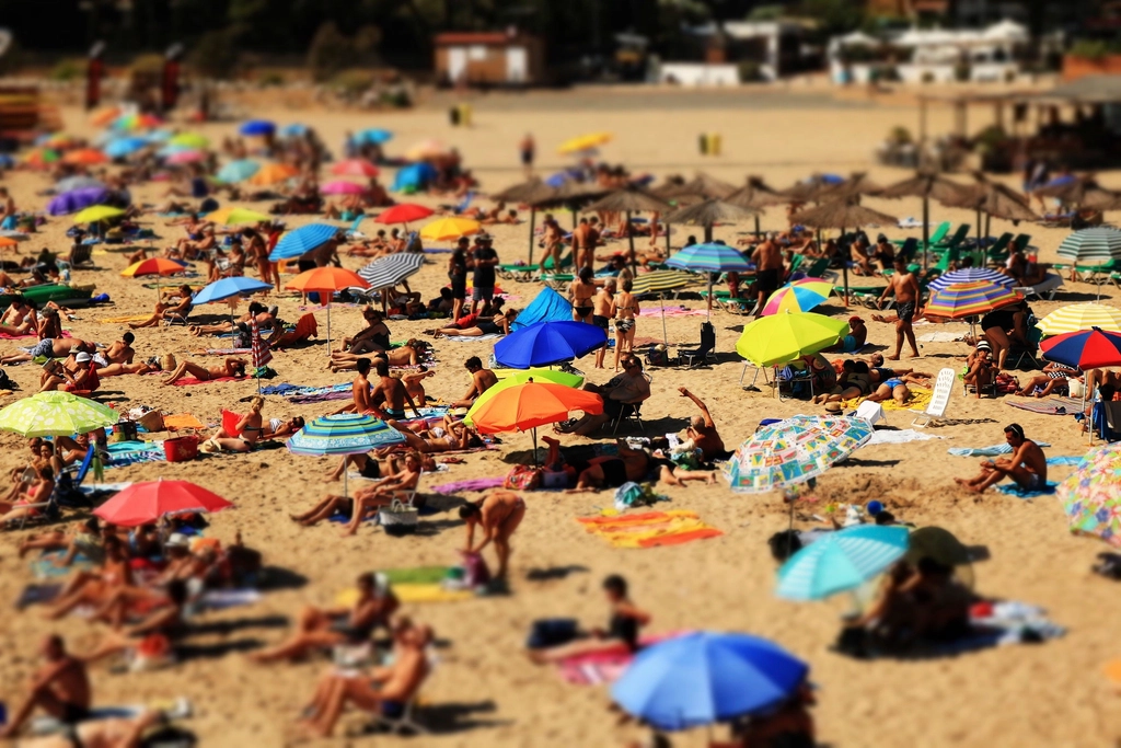 Tende da sole per stabilimenti balneari e beach club a Sassari e provincia